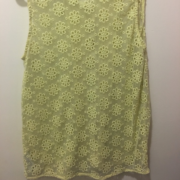 Yellow flower blouse - Picture 2 of 2